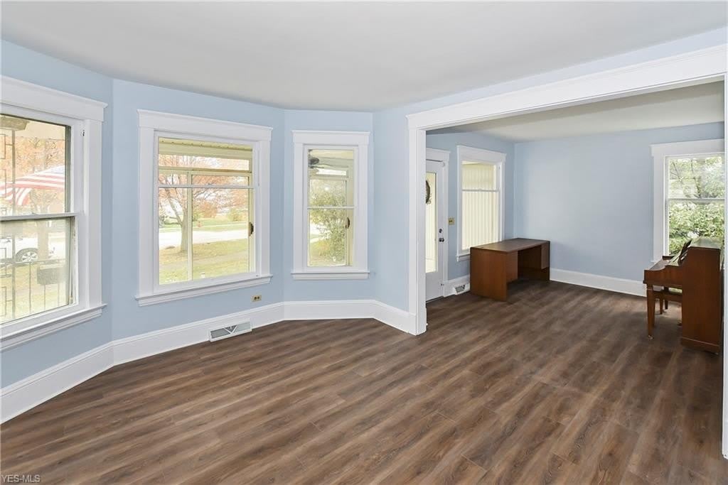 5732 LAKE STREET – photo 2