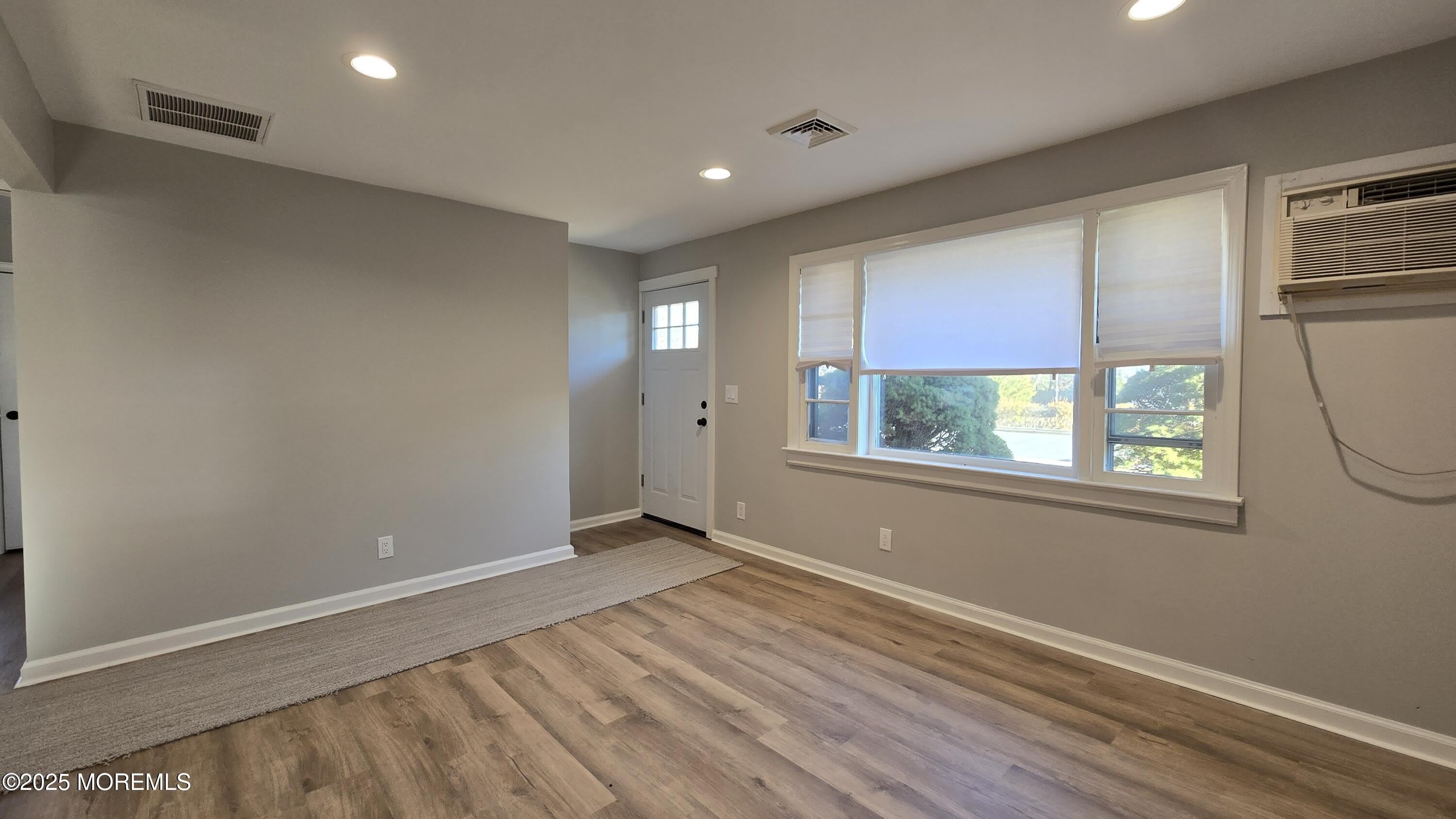 554 Lillie Road – photo 5