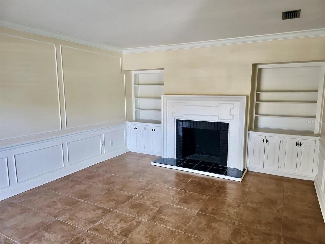 3913 Northampton Way – photo 1