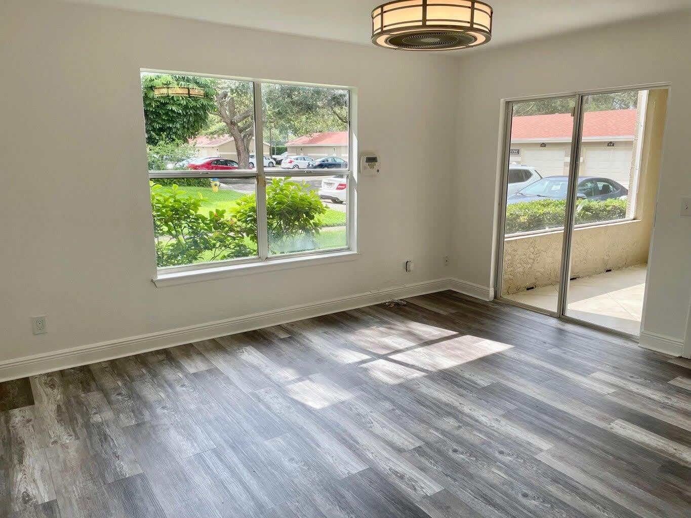 1760 Palm Cove Boulevard – photo 5