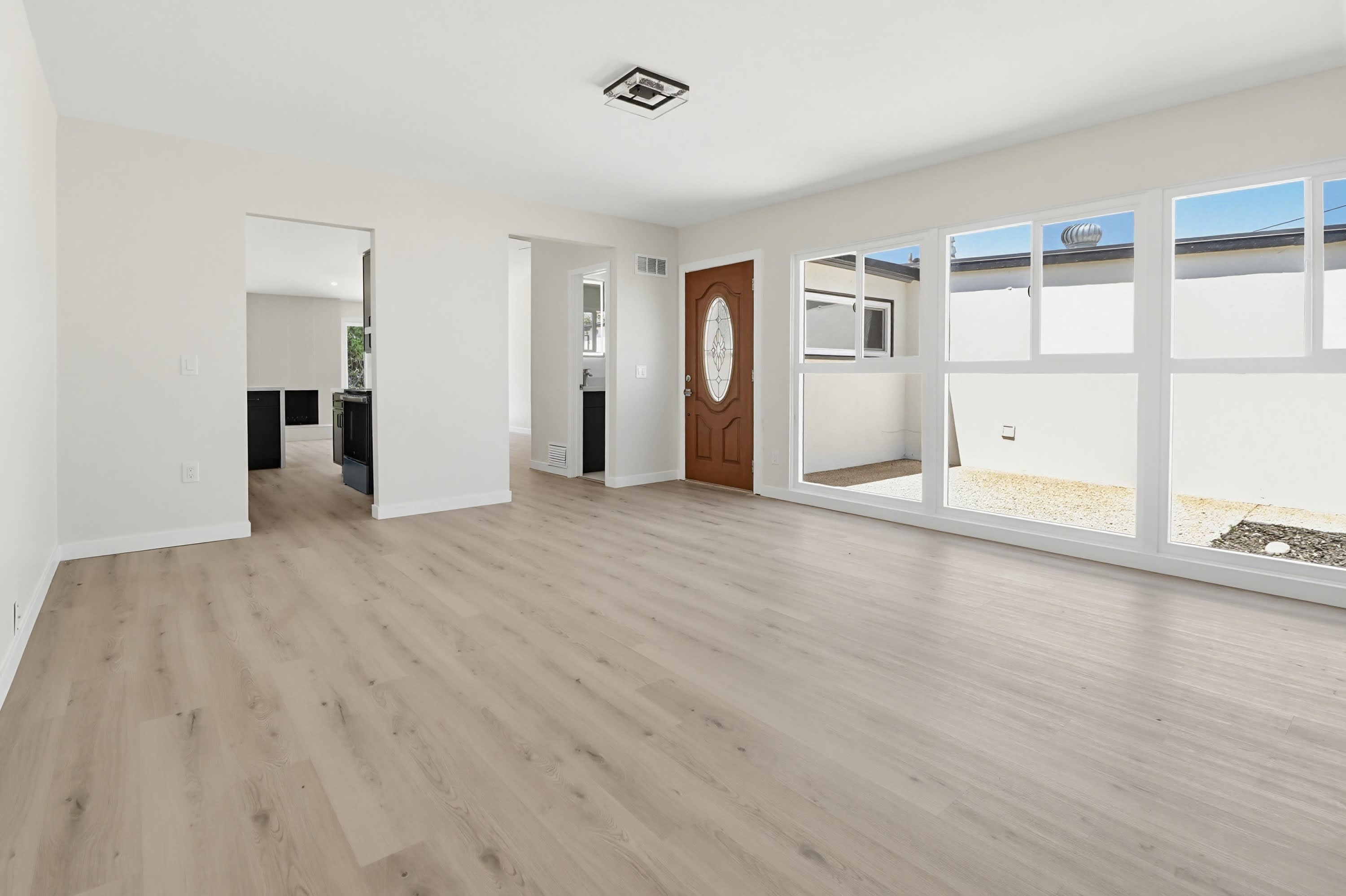 6234 Crawford Street – photo 3