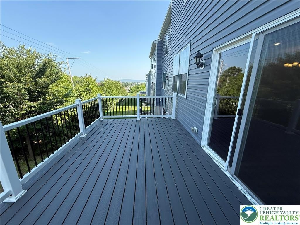 1047 Turnstone Drive – photo 2