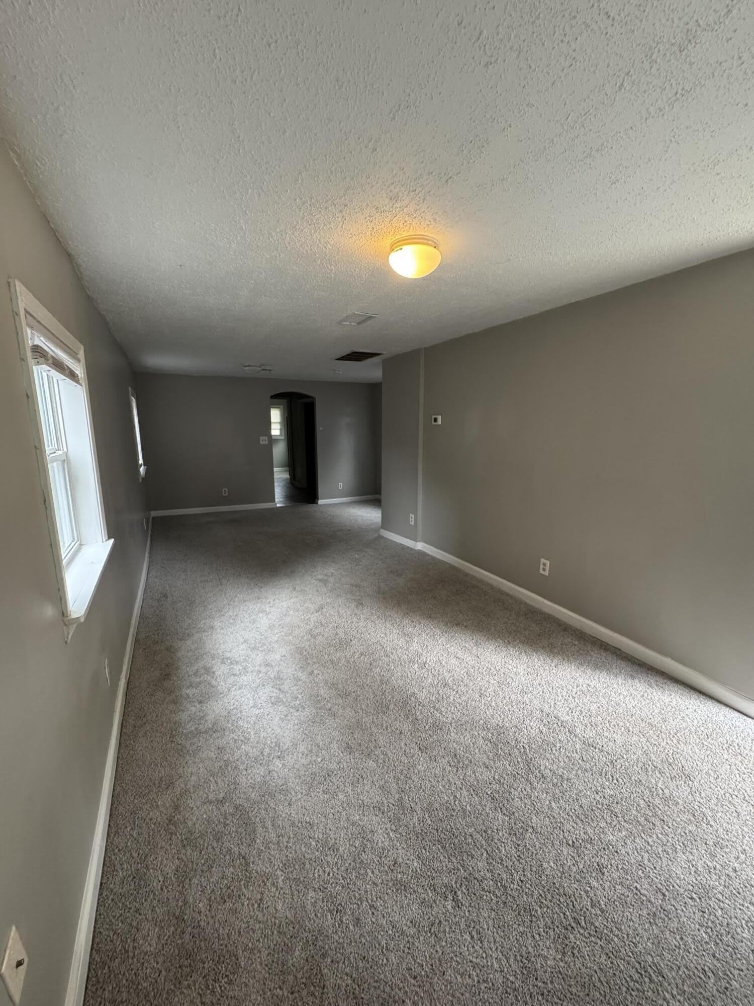 605 Harry Street – photo 3