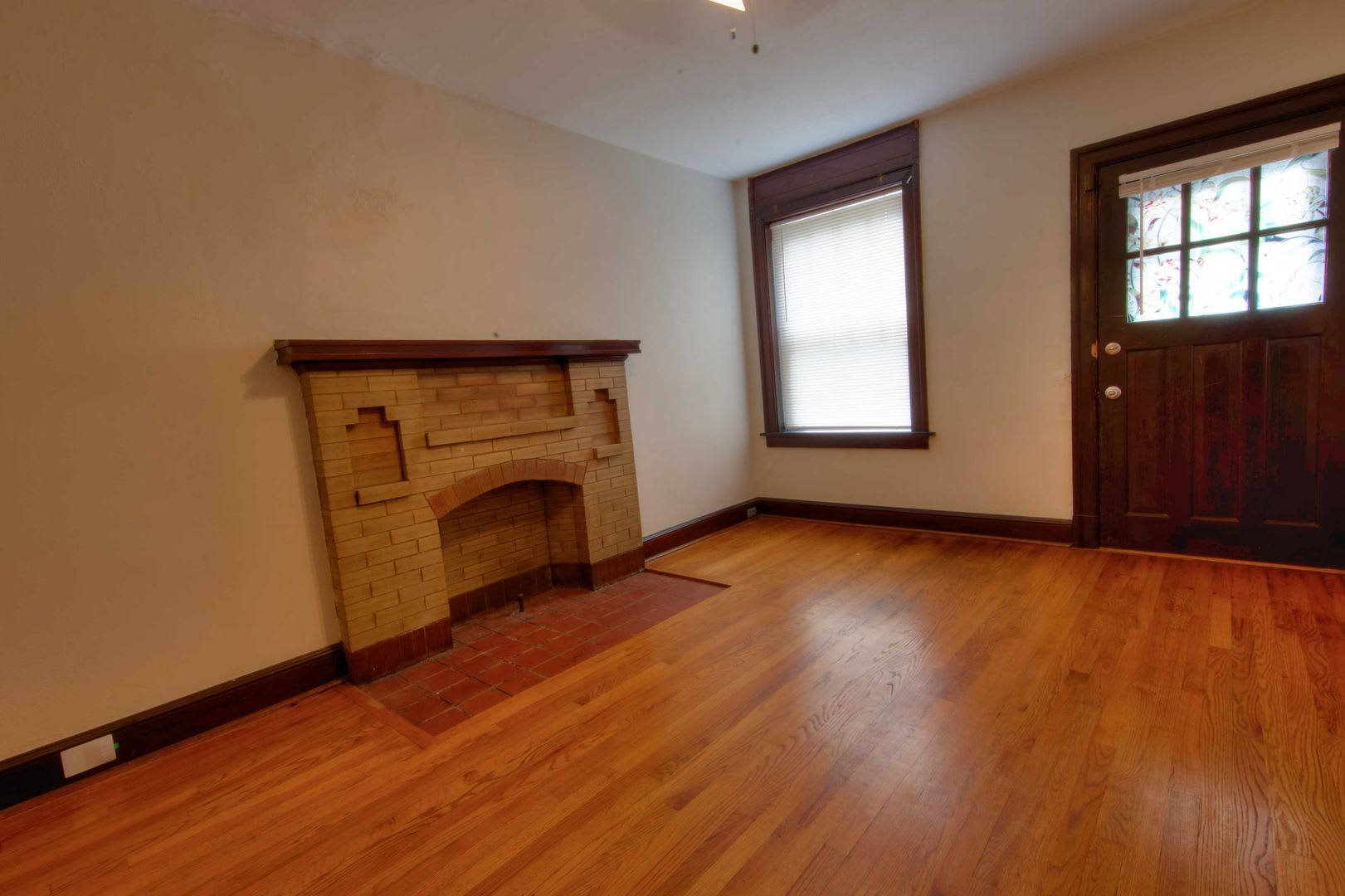 This Completely Refinished Two Bedroom One Bathroom Home Features Brilliant Hardwood Floors Throughout – photo 2