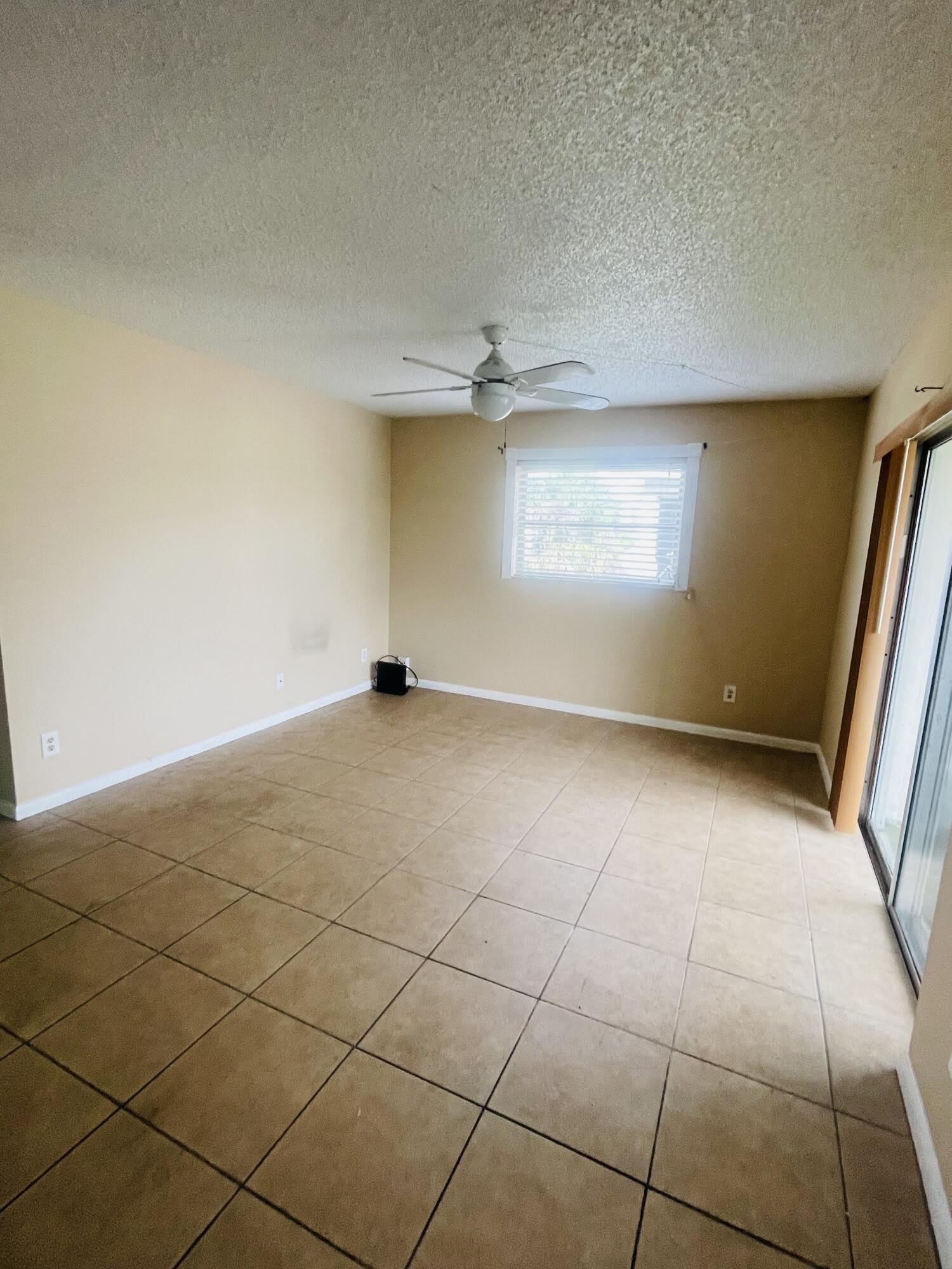 420 S B Street – photo 4