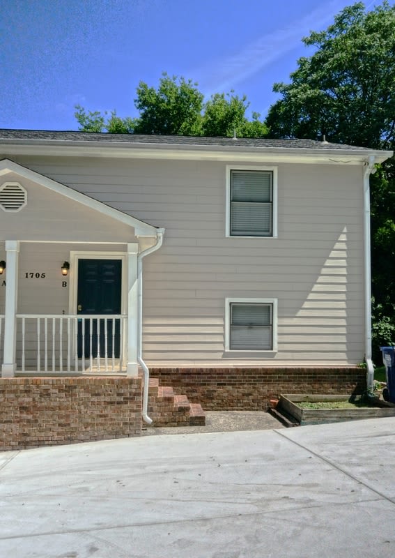 1705 Toll Gate Road SE – photo 1