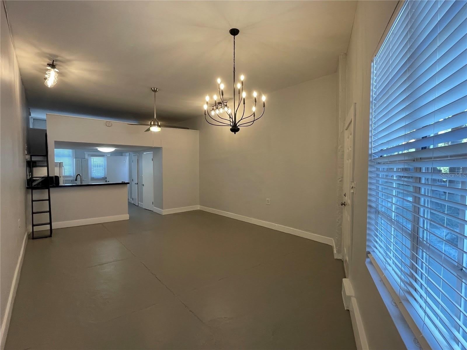 2305 W TEXAS Avenue – photo 2
