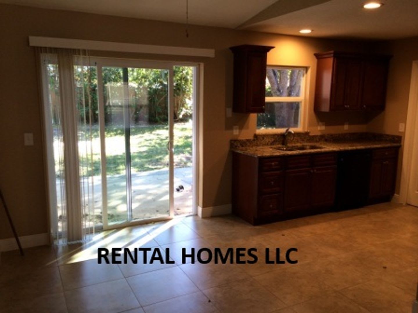 Beautiful Single Family Home With 1 585 Total Square Feet Remodeled A Few Years Ago – photo 5