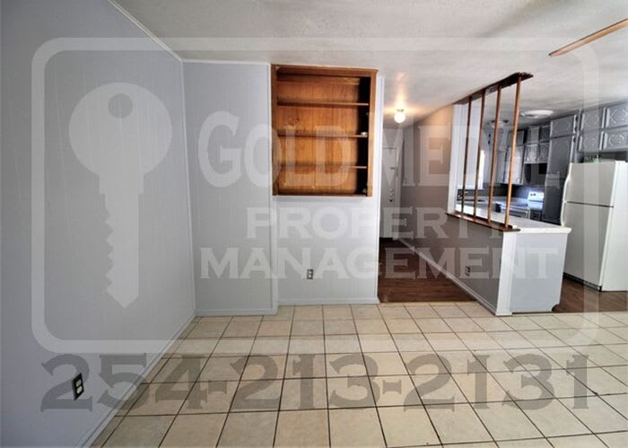 708 West Washington Avenue – photo 5