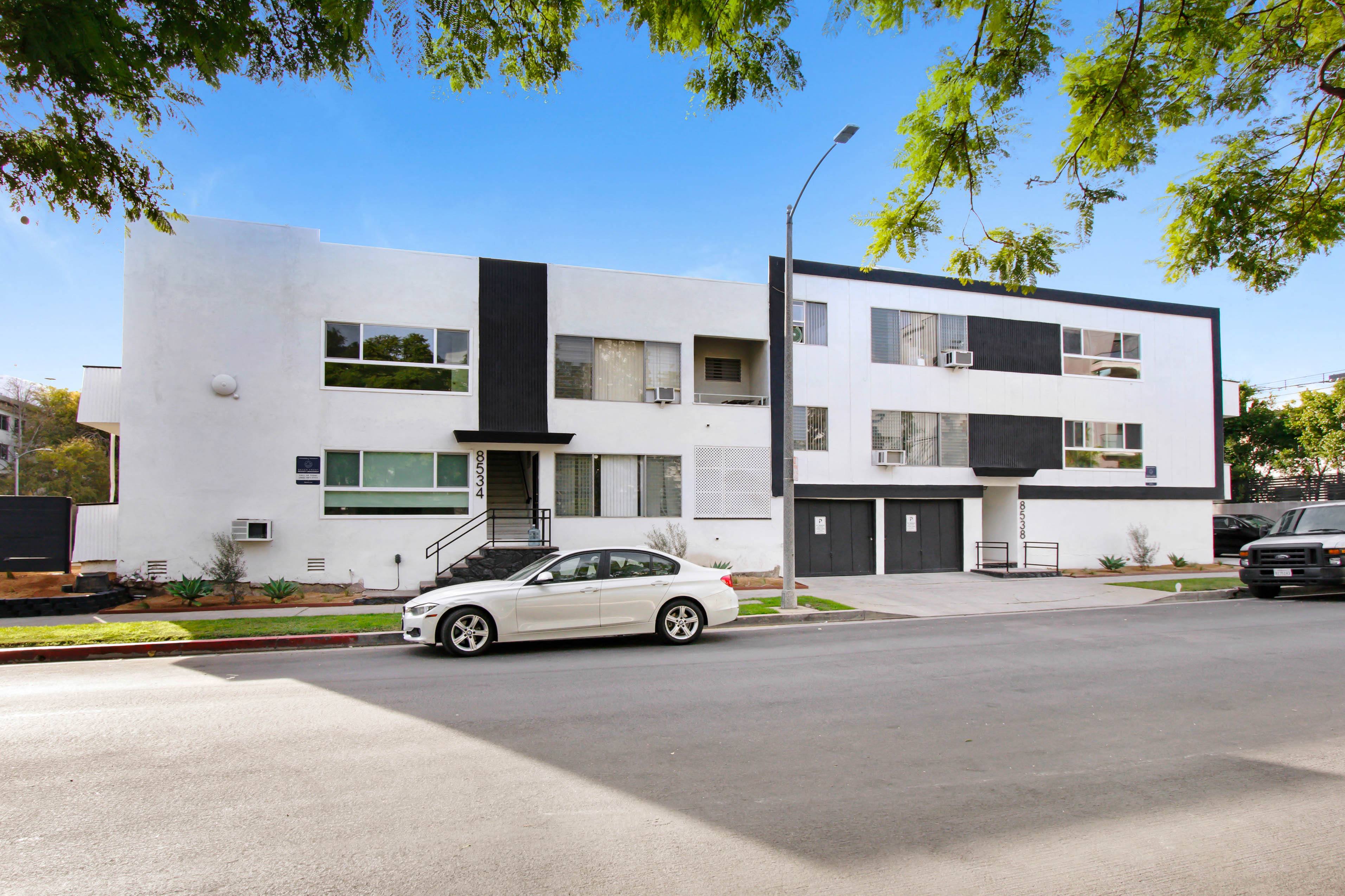 8534 – photo 2