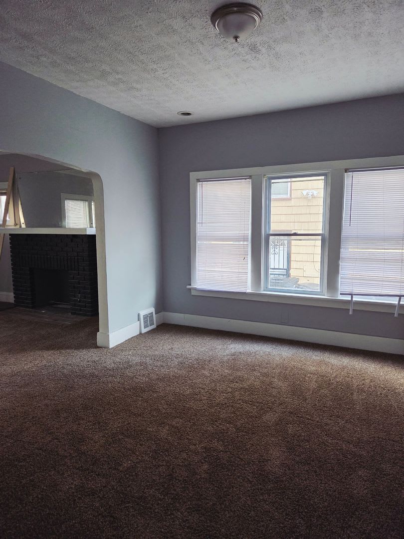 Beautiful Home Waiting To Be Occupied By You – photo 4