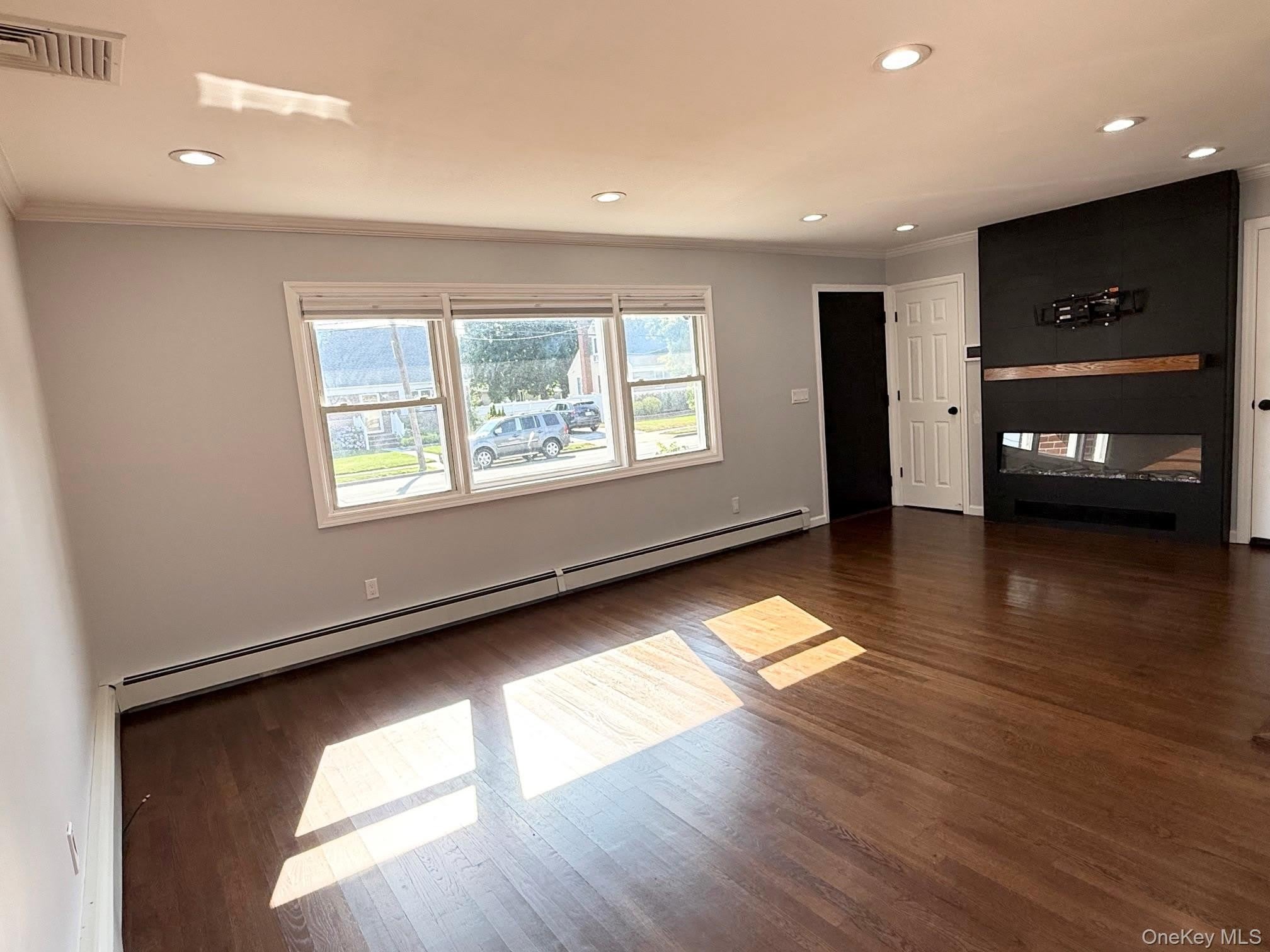 15 W Walnut Street – photo 3