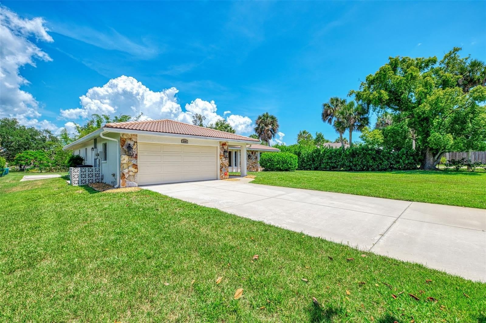 2340 PALMETTO Street – photo 3