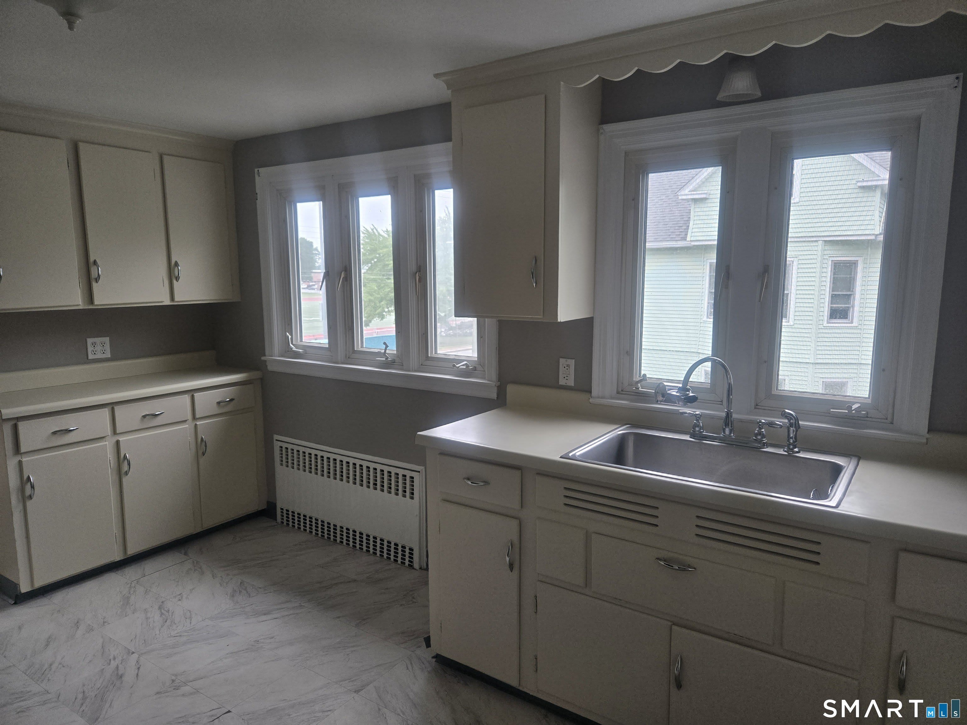 63 Brookfield Street – photo 2