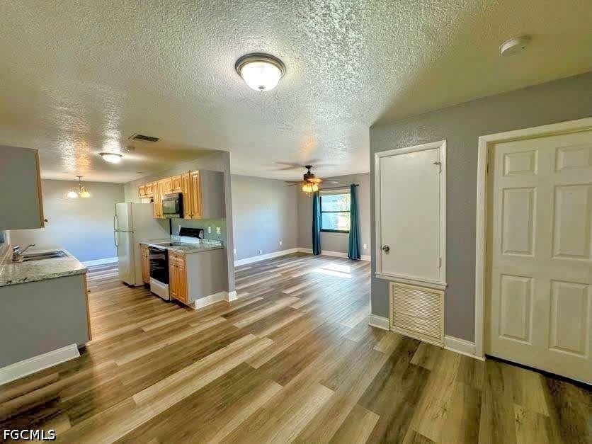 2026 Schooner Drive – photo 3