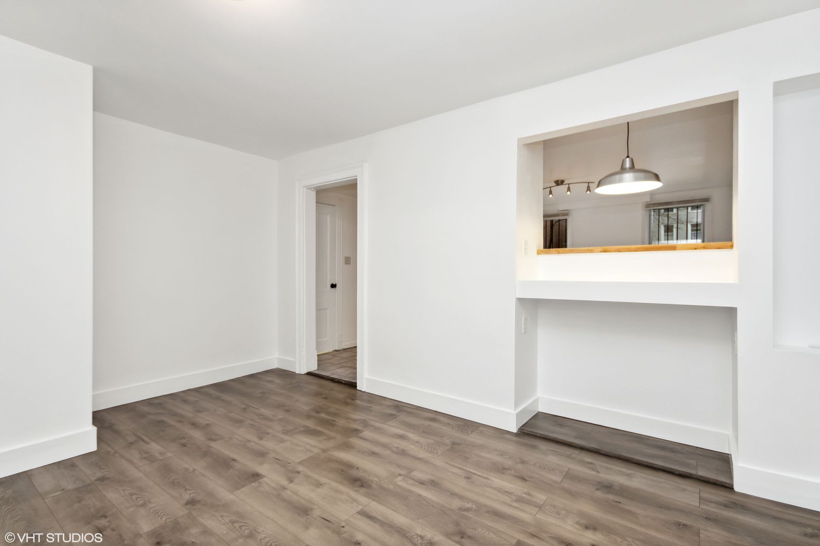 Stylishly Renovated 3 Bedroom 2 bathroom House – photo 4