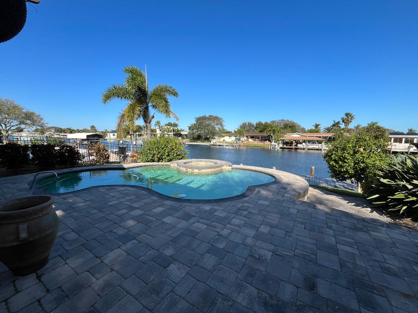 Beachside Living At Its Best! – photo 2