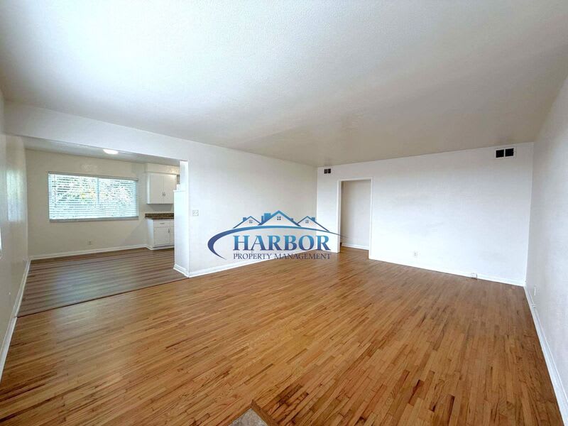 943 West 13th Street – photo 2