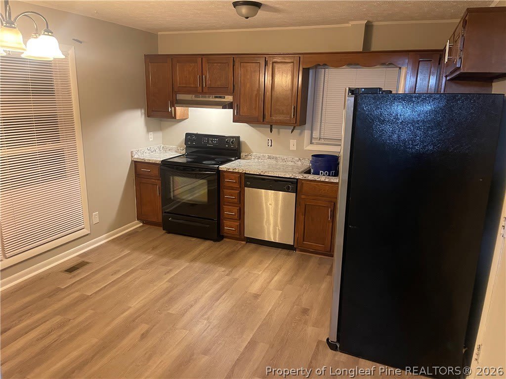 1322 worstead Drive – photo 4