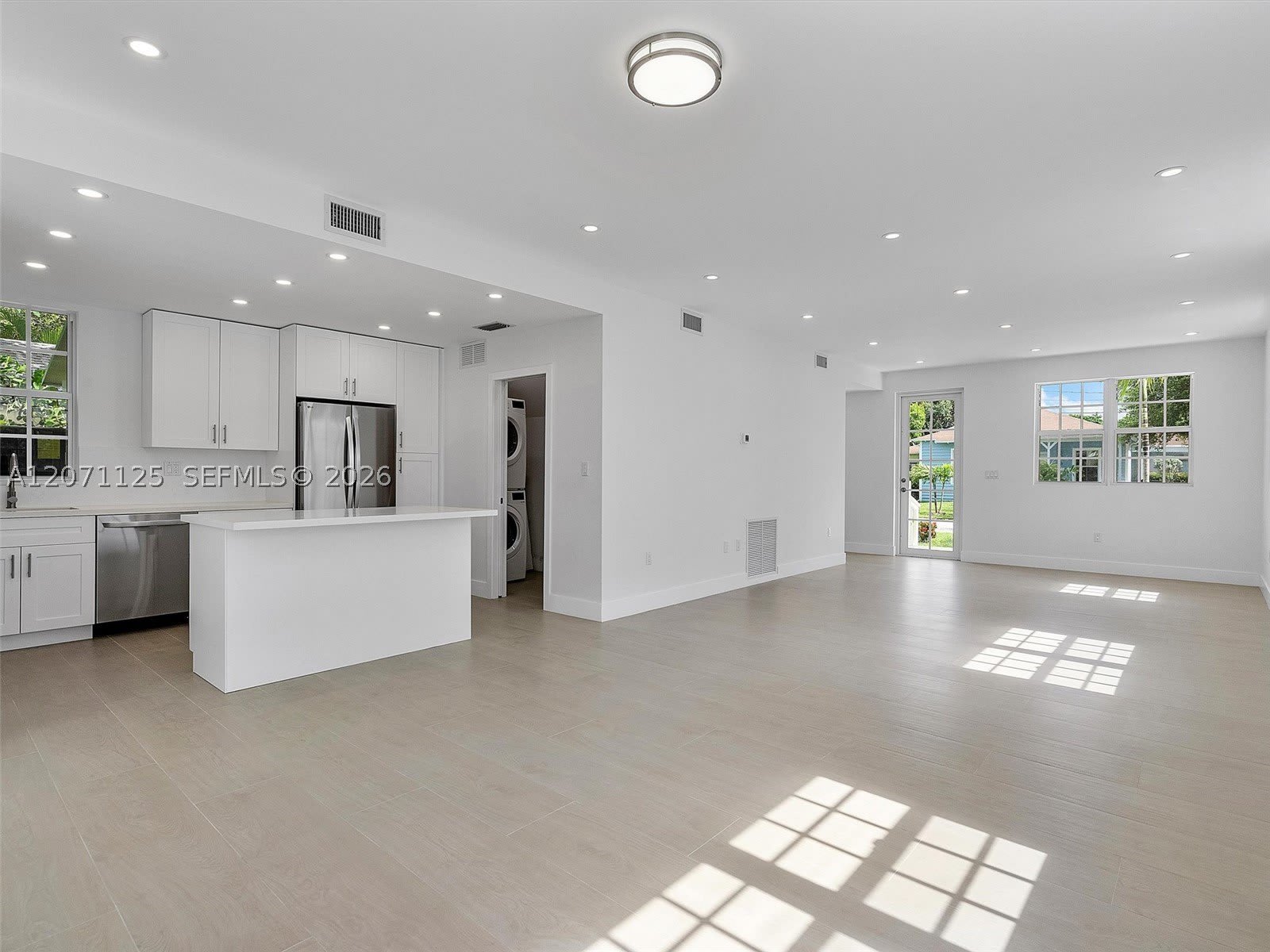 112 Florida Ave – photo 4
