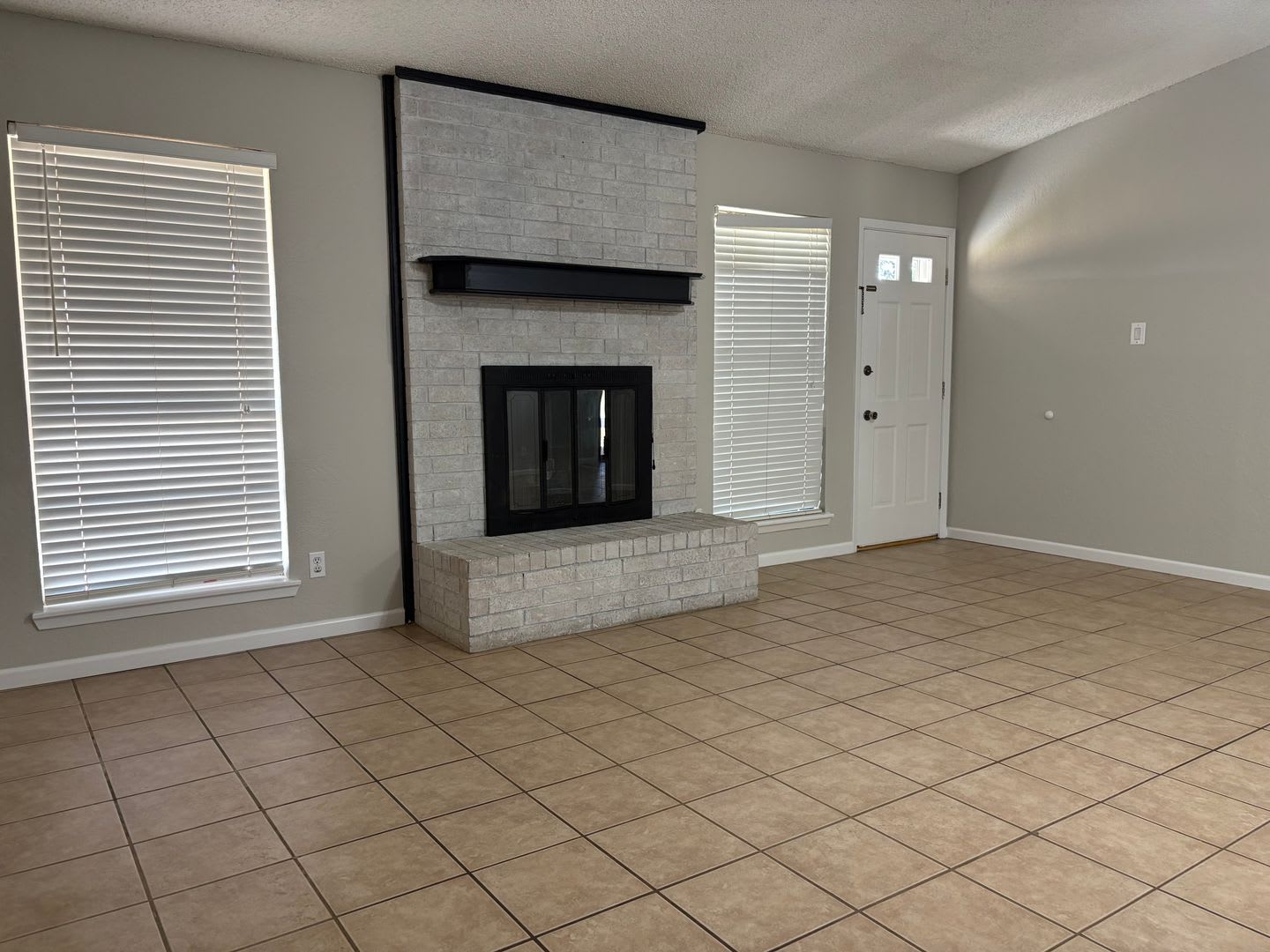4301 Lubbock Ave. – photo 3