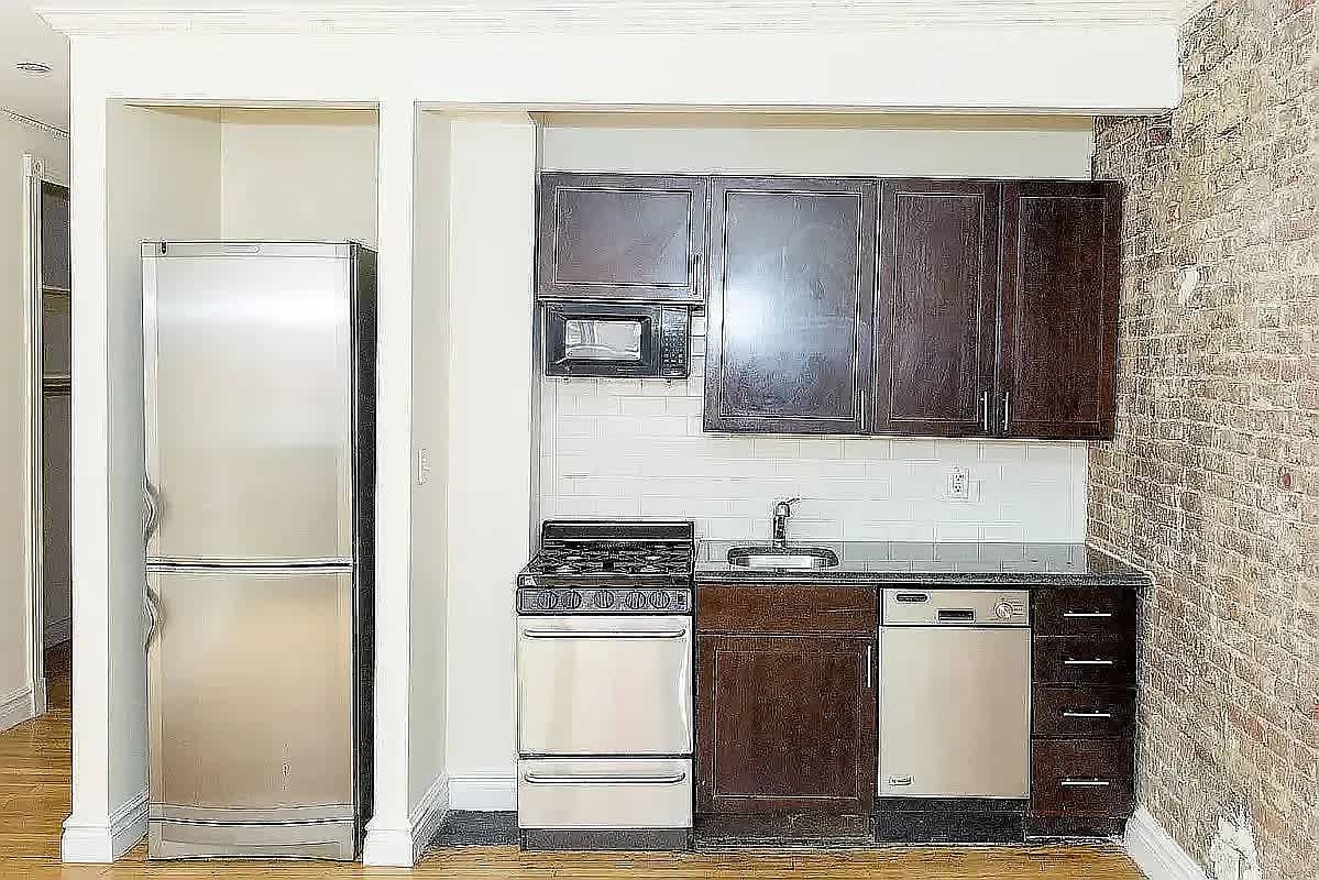 340 East 61st Street – photo 3