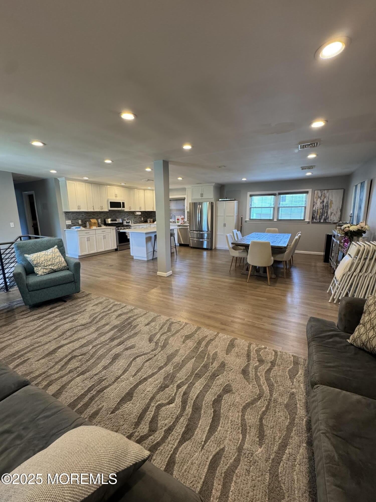 280 Oakley Avenue – photo 5