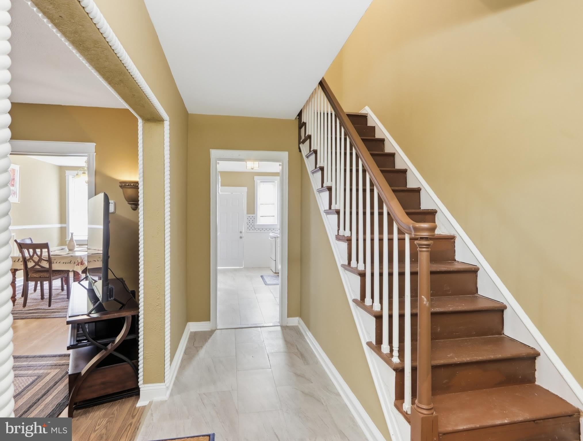 3406 ERDMAN Avenue – photo 4