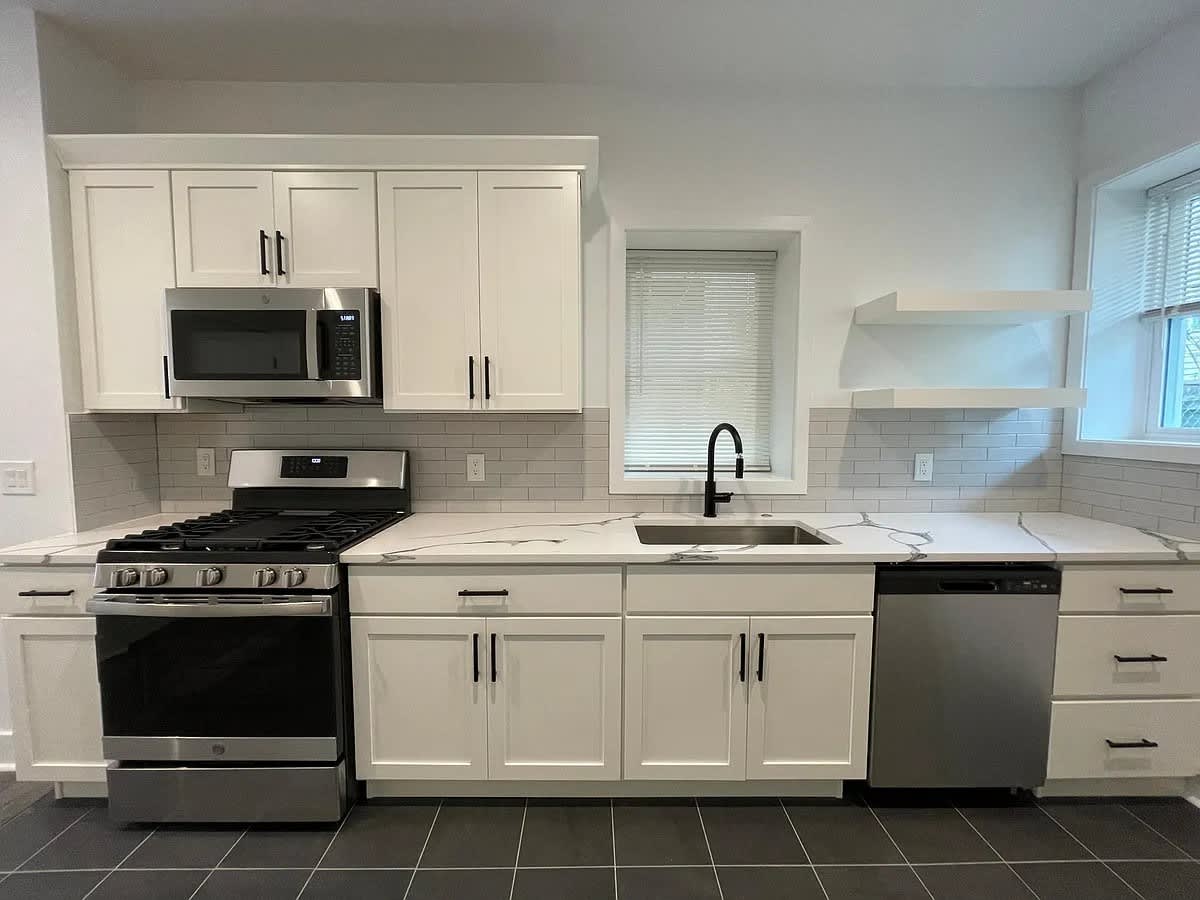 2733 Wharton Street – photo 2