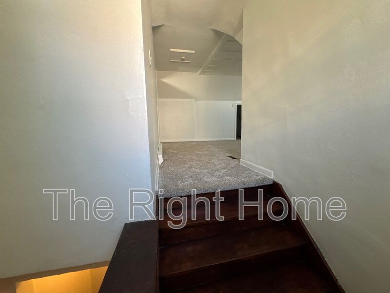 3021 Harney St – photo 2