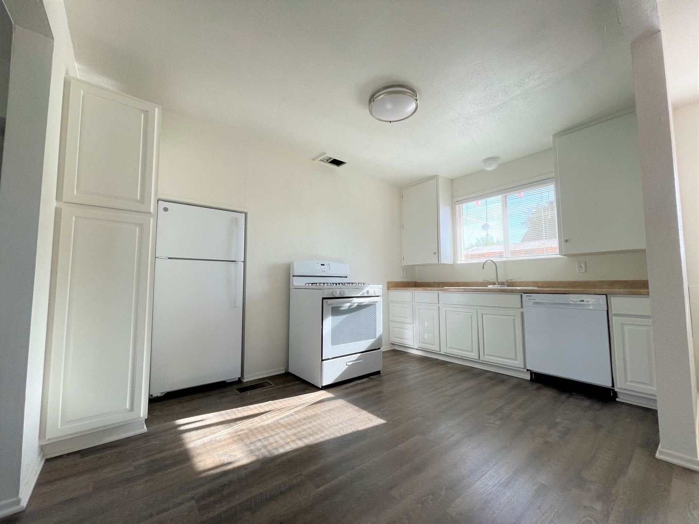 Private Fillmore Ranch Home – photo 5