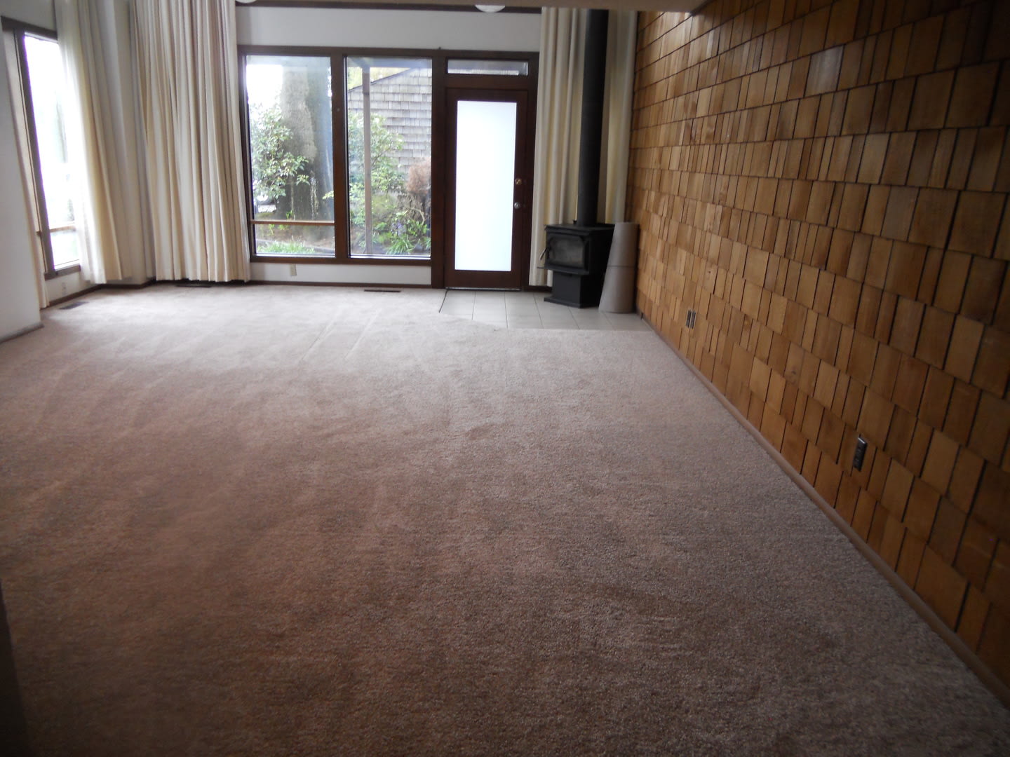 Spacious 2 bedroom 1 bath 1192 sq ft. – photo 4