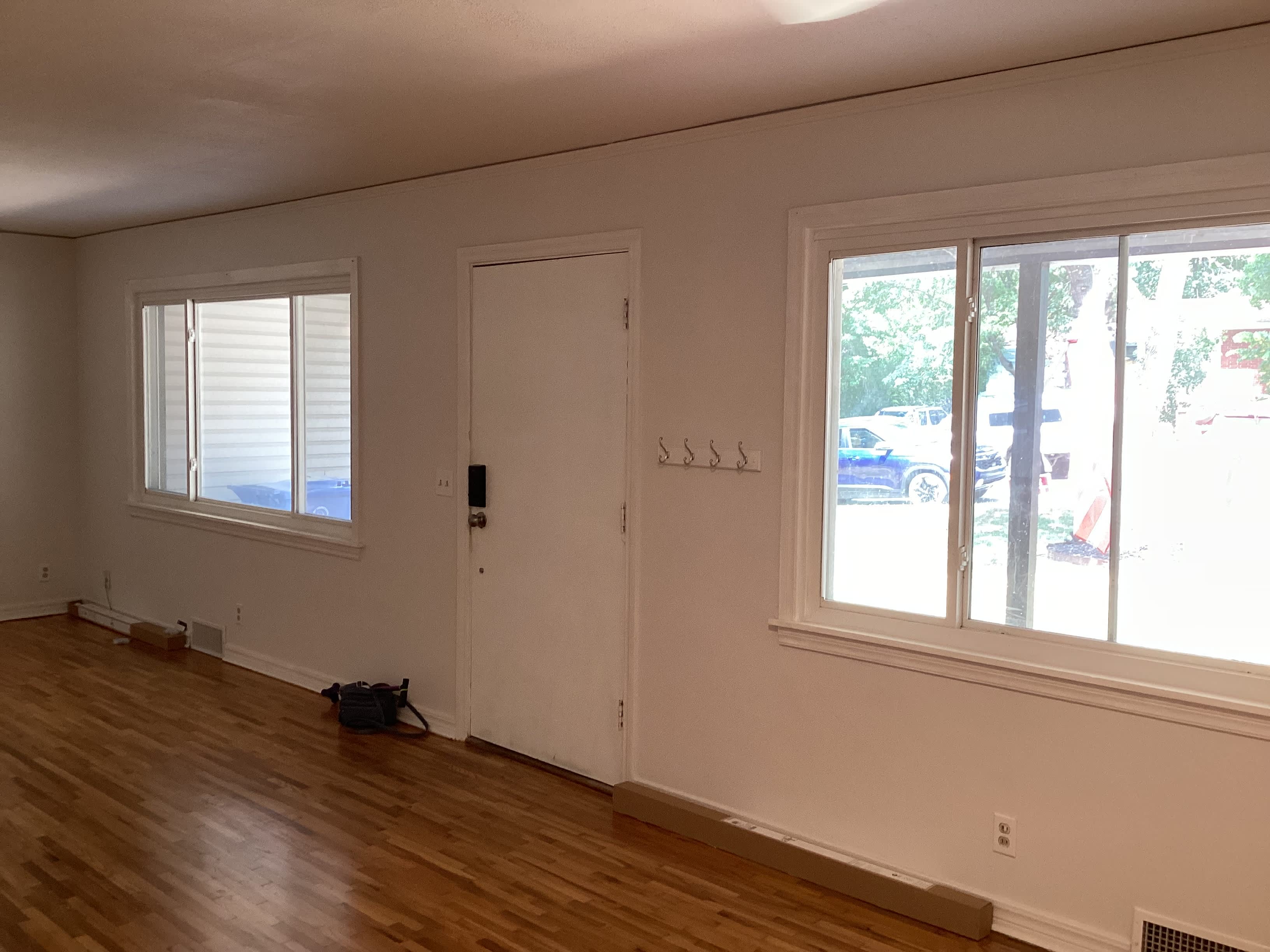 433 West Adams Street – photo 2