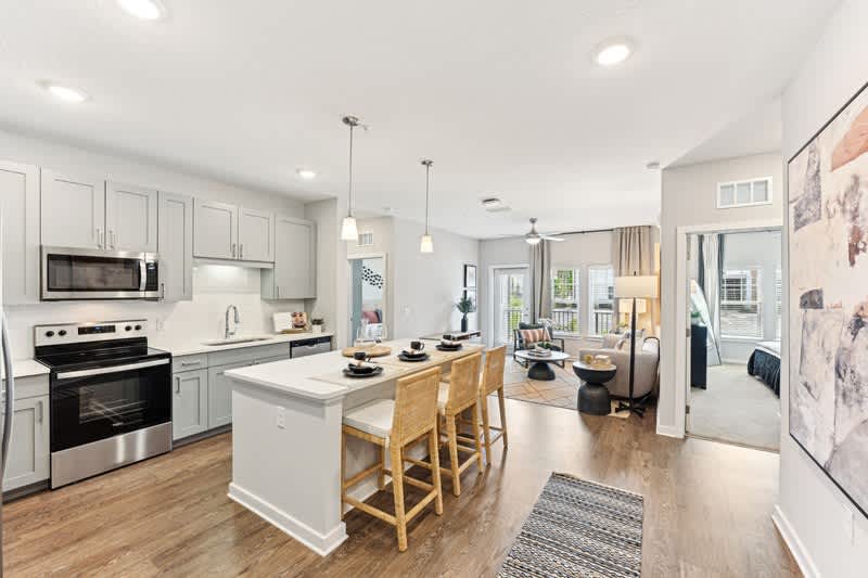 District West – photo 3