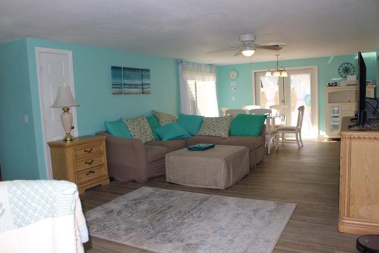 658 ROANOKE Street – photo 2