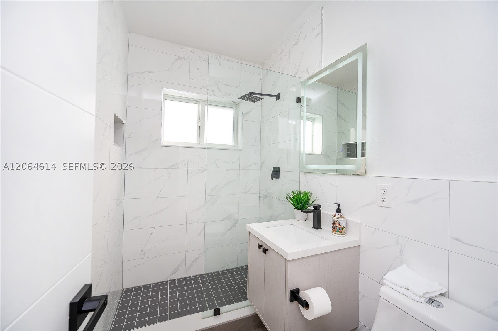 5505 Nw 5Th Ct – photo 3