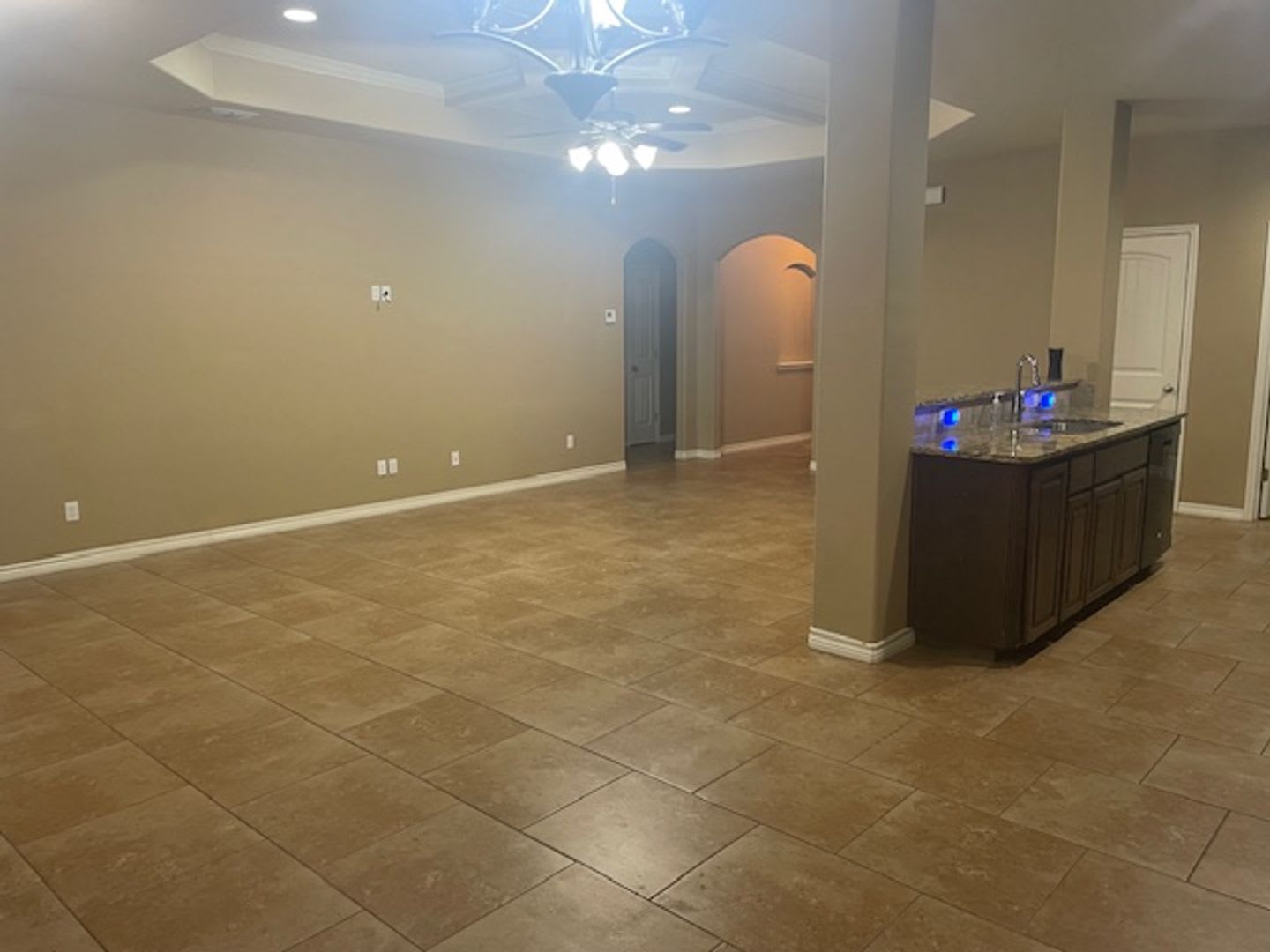 Beautiful Home in the Pinehollow Subdivision-Flour Bluff – photo 4