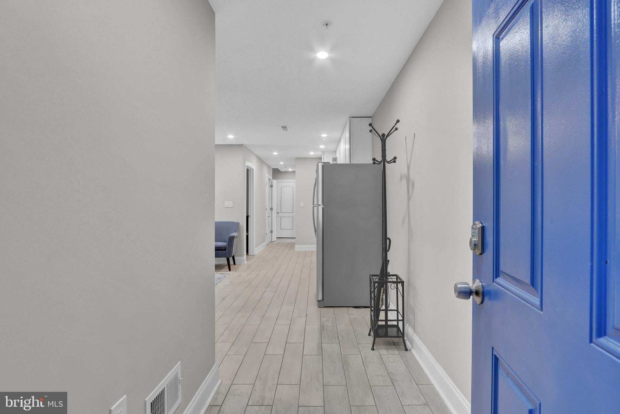 1167 Morse Street Ne – photo 3
