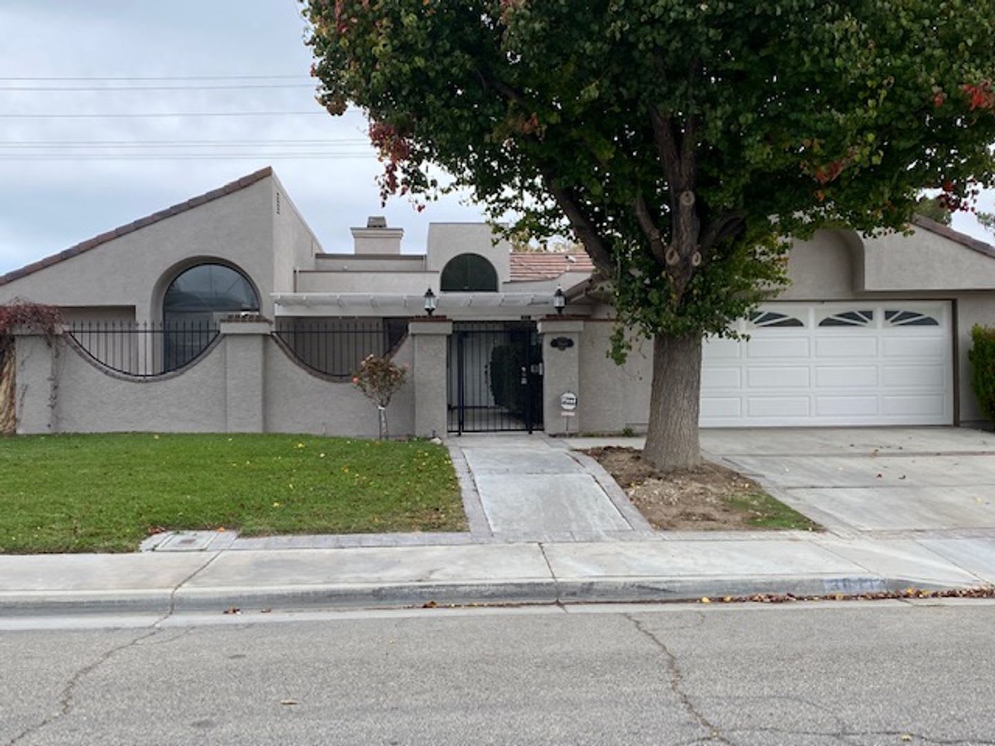 West Lancaster 3 bedroom and office – photo 1