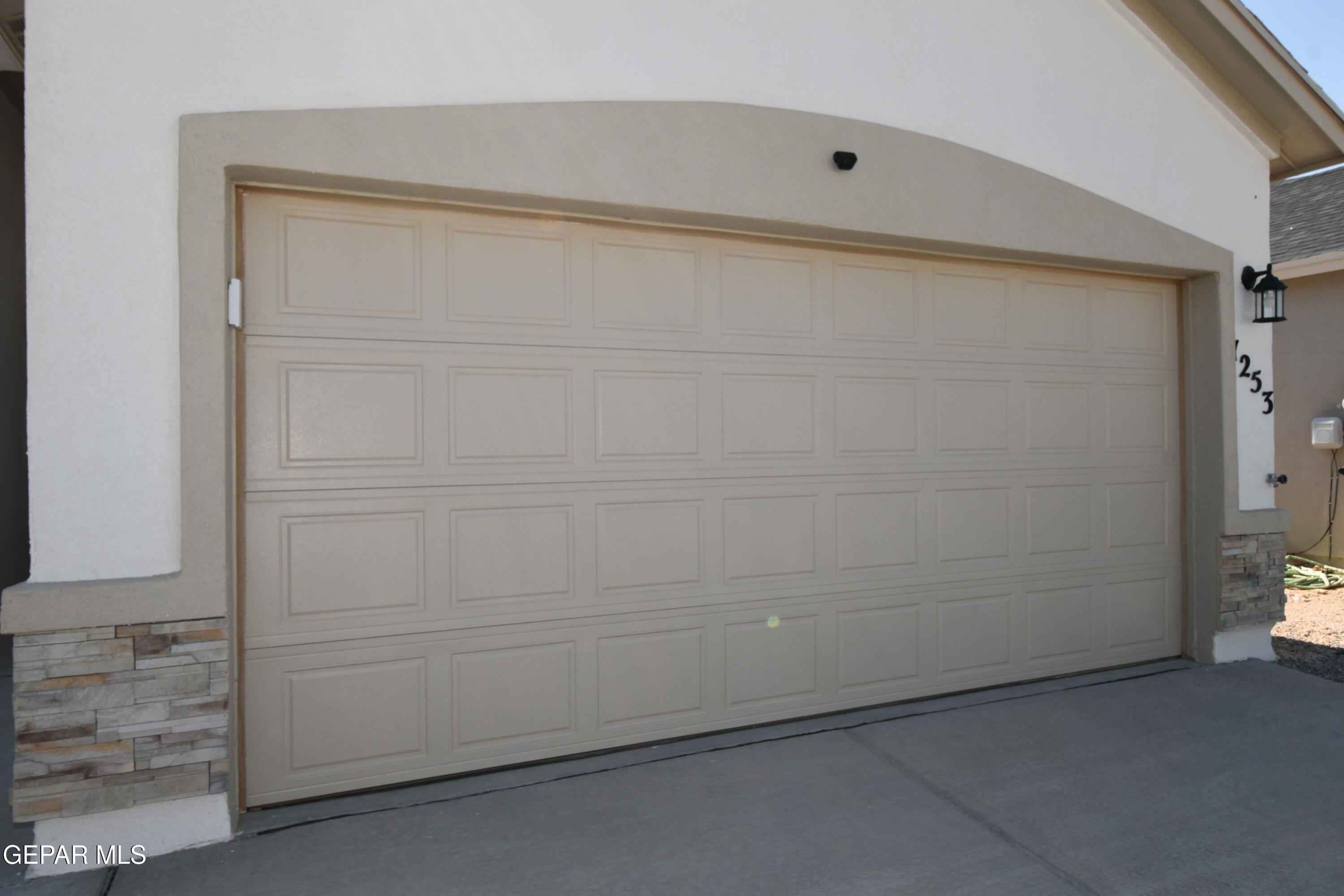 1253 INDIGO SKY Street – photo 2