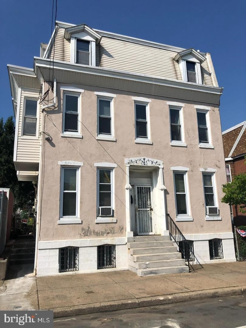 2666 BRIDGE Street – photo 2