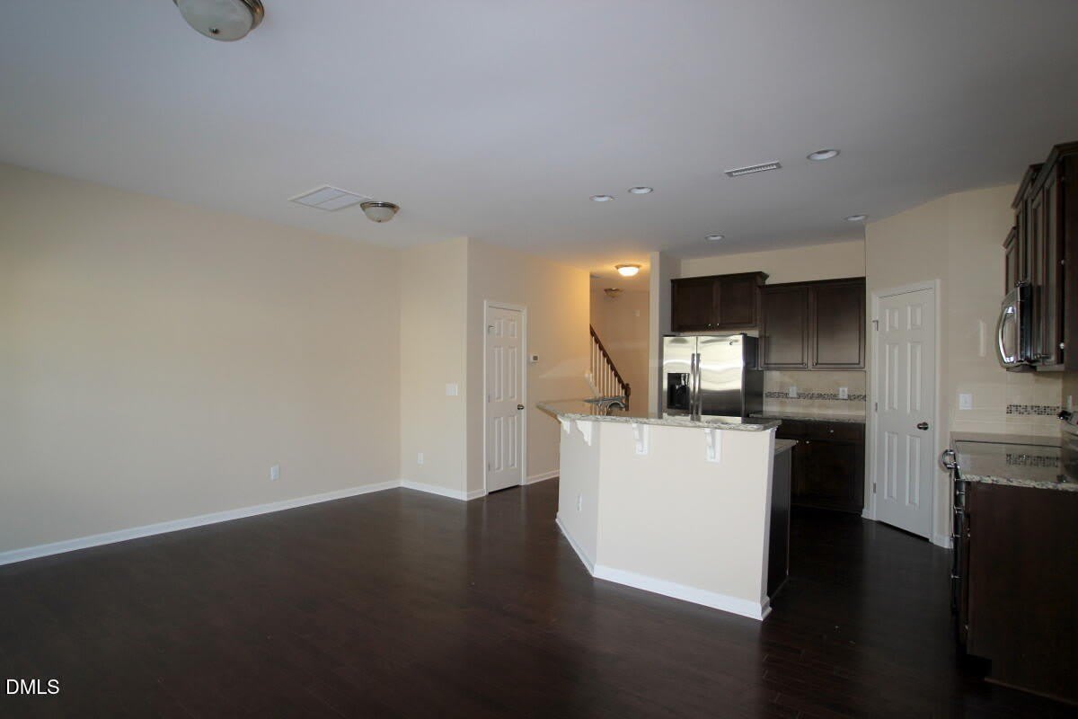947 Consortium Drive – photo 3