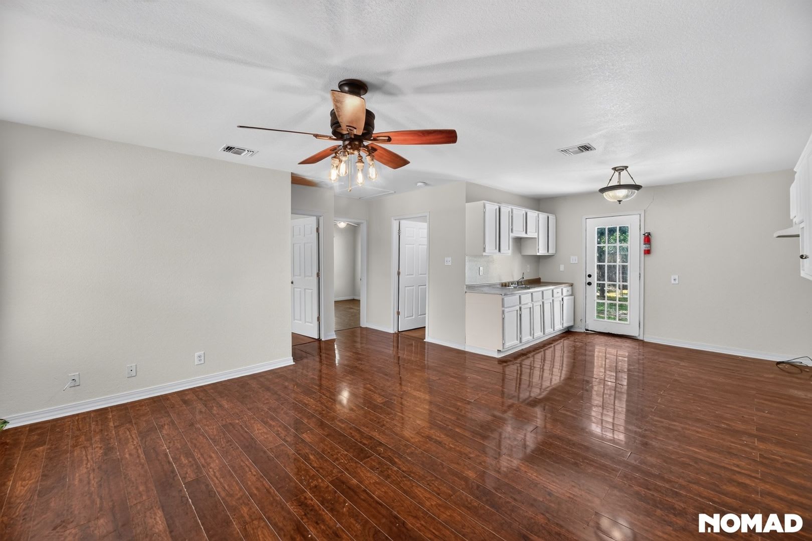 Charming 2BR House in San Antonio – photo 4