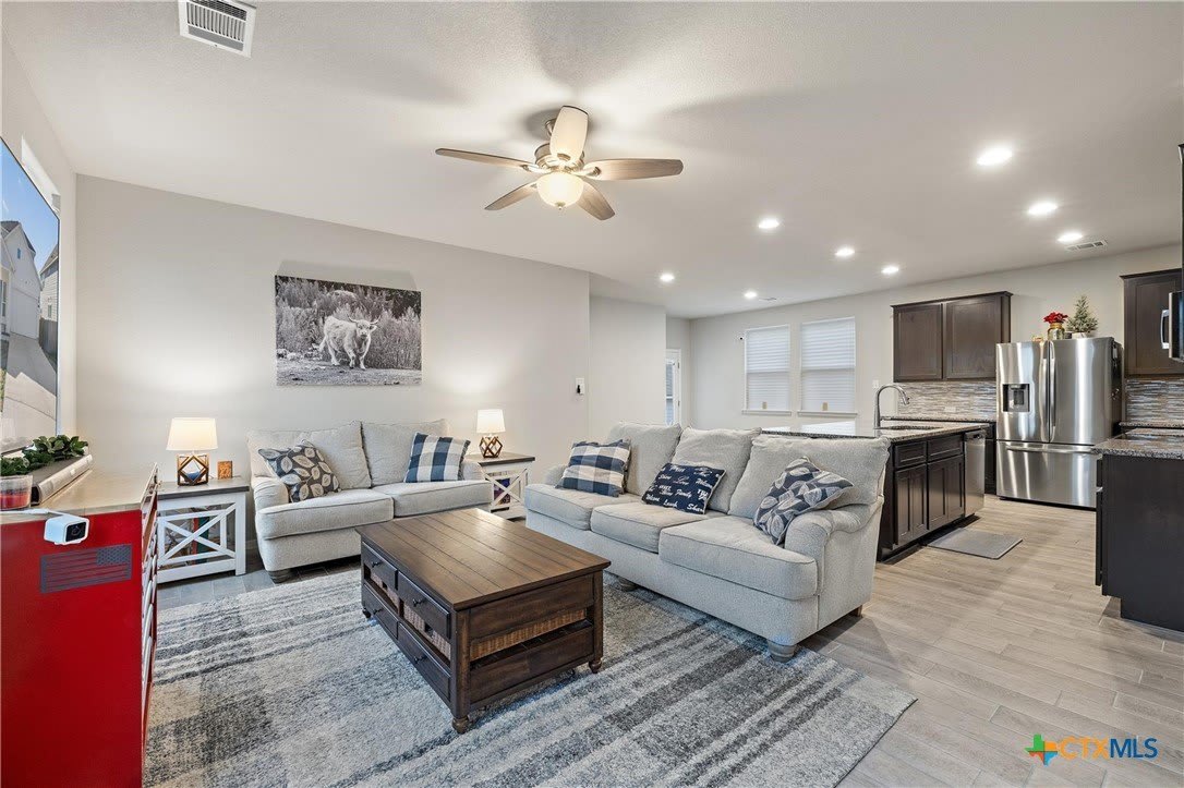 408 Black Opal Drive – photo 3