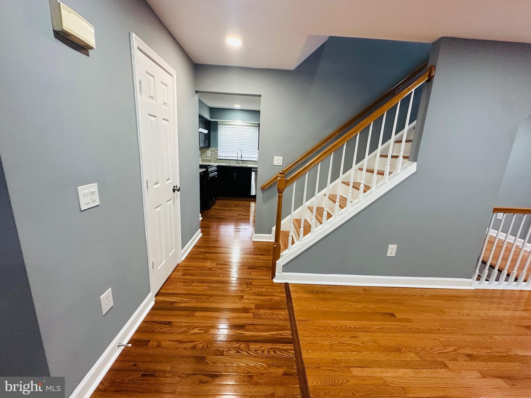 4518 RUNNYMEADE Road – photo 5