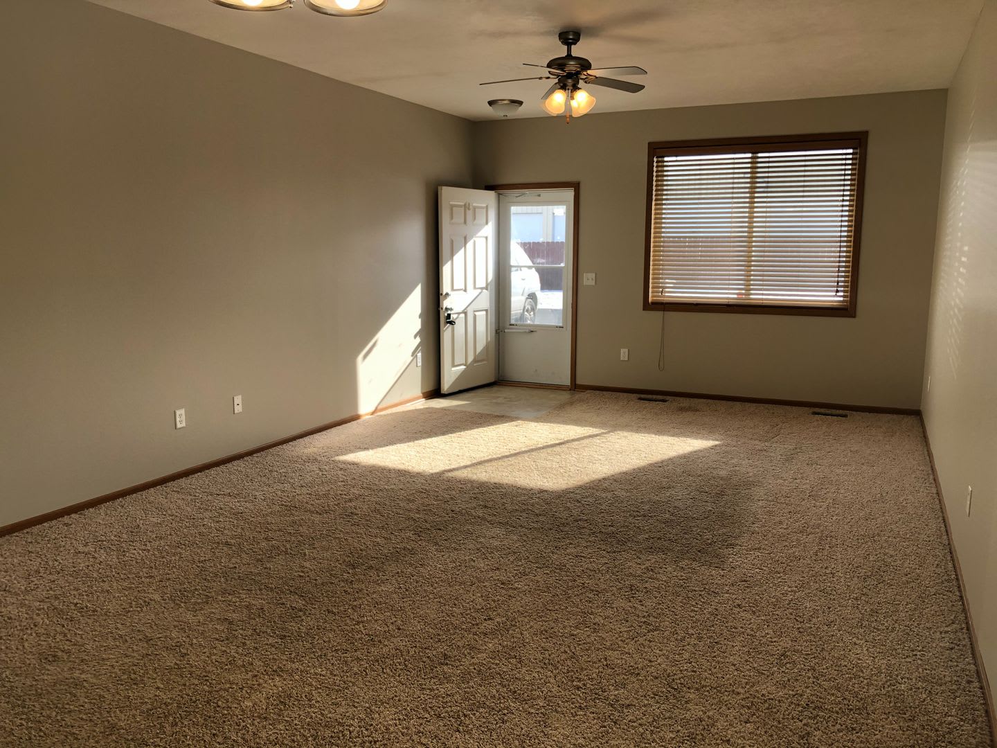 3 Bedroom Condo! – photo 4