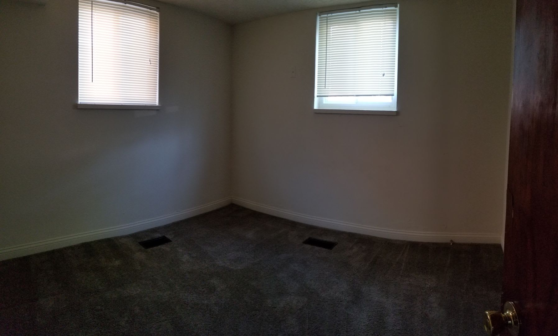 Cozy 2 Bedroom Apartment Available! – photo 5