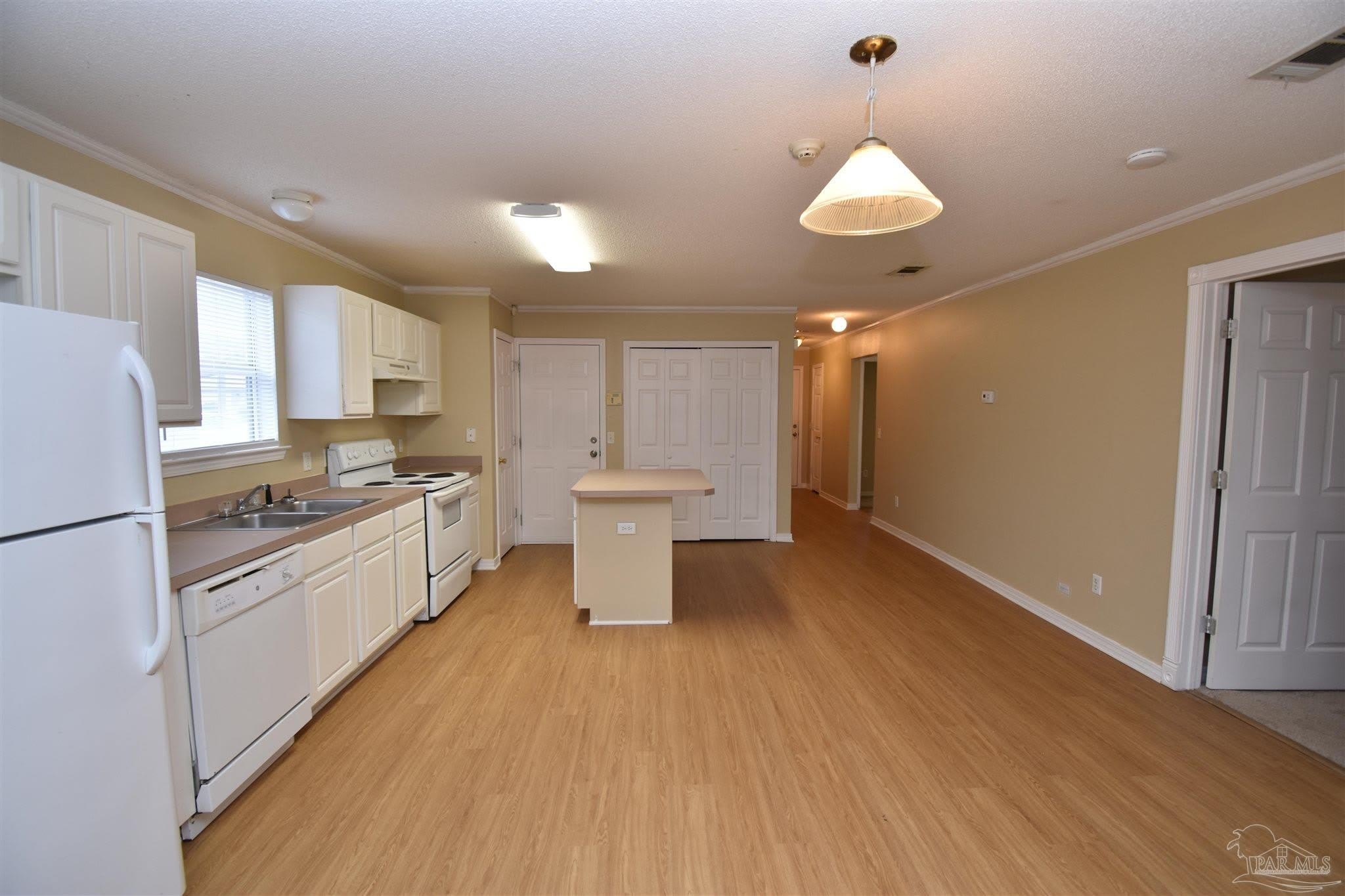1064 Antigua Cir – photo 5