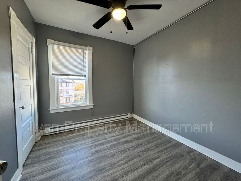 108 Winsor St – photo 3