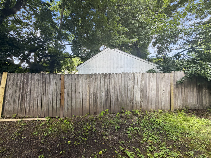 425 Hawkins Avenue – photo 1
